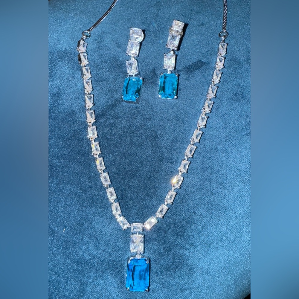 Elegant Silver and Blue Jewelry Set